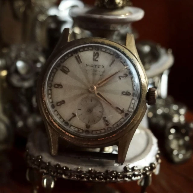 Montre mécanique en bois pour homme avec mécanisme squelette à remontage automatique et léger, Rouge