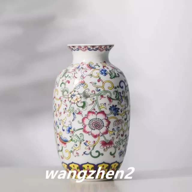 Exquisite Chinese porcelain vase with tangled branches and lotus patterns vase