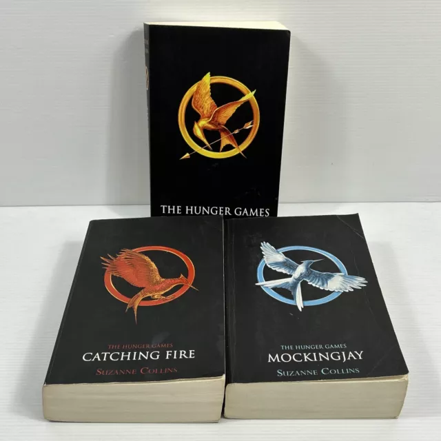 The Hunger Games Trilogy Pack by Suzanne Collins (Book Pack)