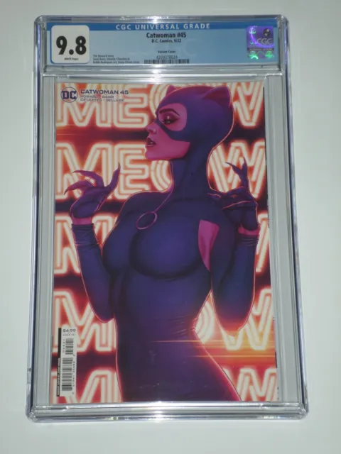 Catwoman 45 (2022 DC) CGC 9.8 Frison Variant Cover