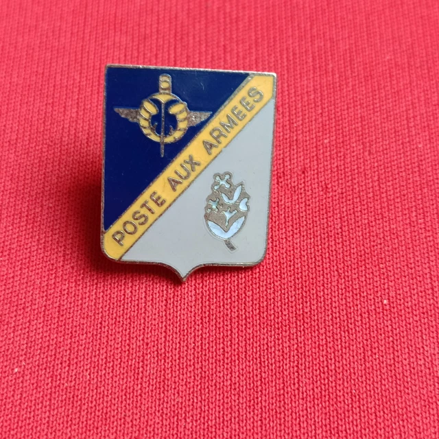 09978 INSIGNE FORCE française en allemagne ab paris h 803 EUR 7,90