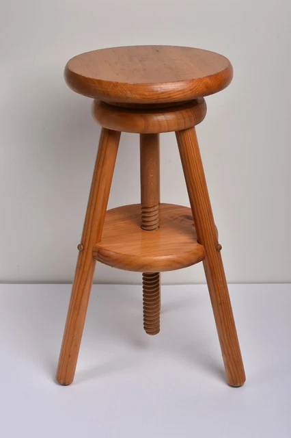 Ancien Tabouret Singe à Aiguilles Vert Avec Corde Et Pompon