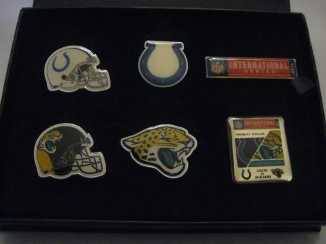 2016 NFL WEMBLEY COLTS v JAGUARS AMERICAN FOOTBALL BOXED SET 6 METAL PIN BADGES