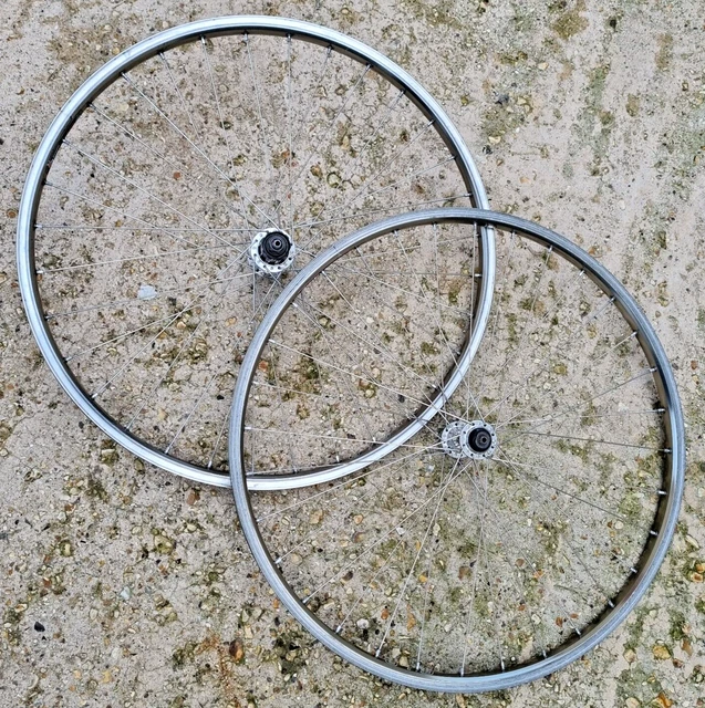 Paire De Roues VTT Sun Rims CR16 – 26 Pouces, Moyeux Shimano STX, USA