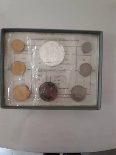Coffret Français Fdc 1973 Avec 10 Francs Hercule.