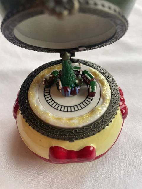 MR. CHRISTMAS ANIMATED Porcelain Hinged Music Box Tree 
