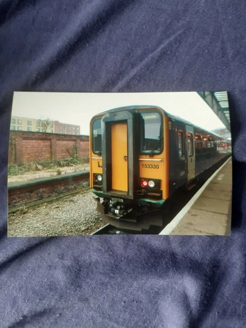 R153 Rly 6X4 PHOTO OF Northern Class 153-153330 at Lincoln Railway Station £1.40 ...