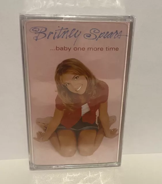 Britney Spears Baby One More Time weißes Kassettenband NEU Urban Outfitters 2020