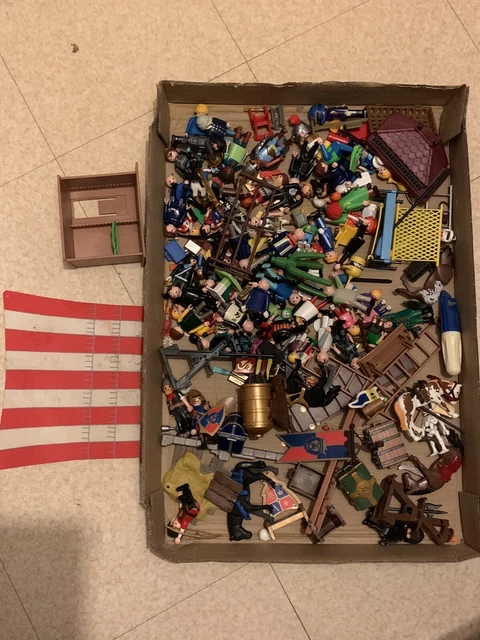 Gros lot de personnages Playmobil en vrac - Label Emmaüs