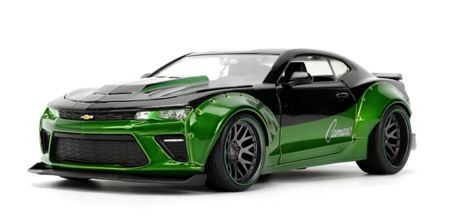 2016 Chevy Camaro SS avec Iron Man Figurine 1/24 Jada - 99724