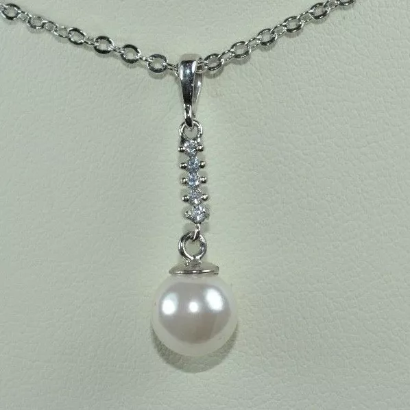 Forever 21 Silver Teardrop Faux Pearl Pendant Necklace 16" Chain