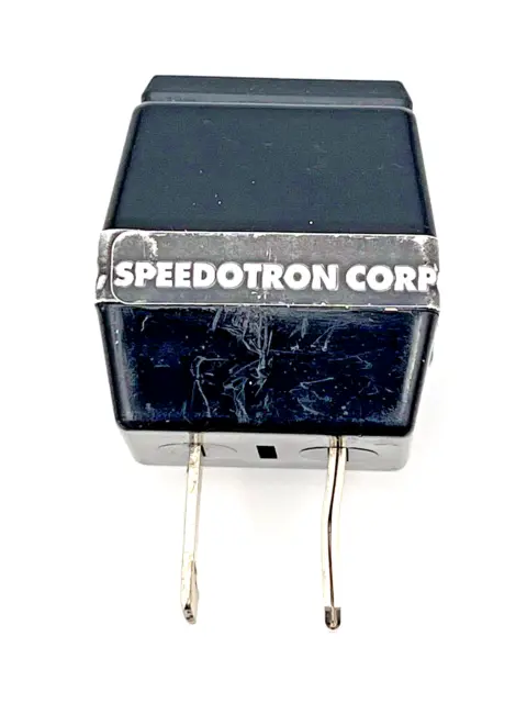 Speedotron Low Voltage Sync Adapter Exc. Working Condition !