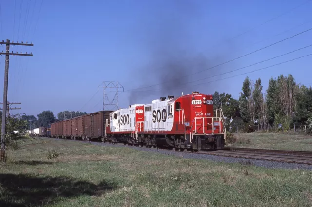 MH: Original Slide SOO LINE GP9 #2406+377 w/Train - Minneapolis MN 1983