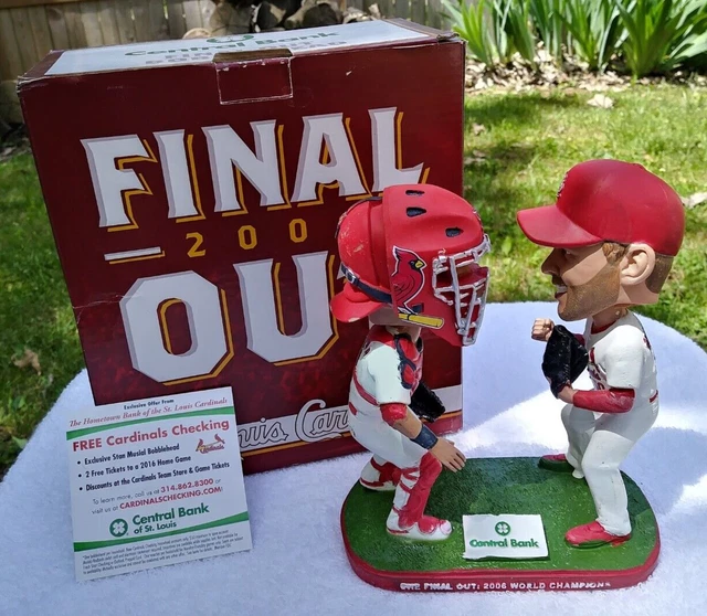 St. Louis Cardinals Final Out 2006 Bobblehead Adam Wainwright and Yadier Molina