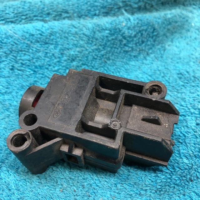 FORD INERTIA SWITCH Fuel Pump Shut Off F150 Mustang Ranger Explorer 29