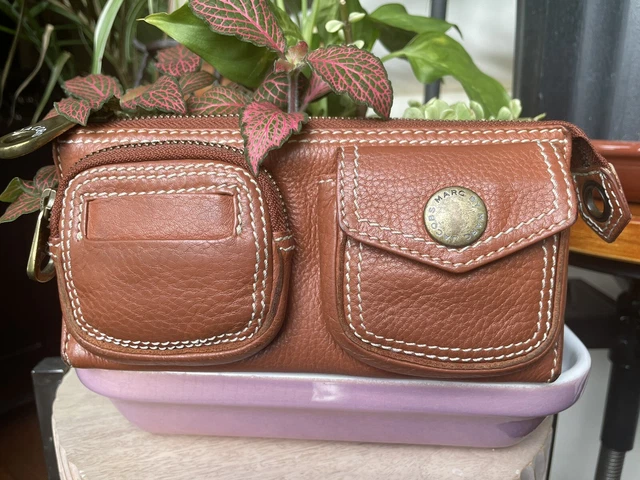 Marc Jacobs Tan Leather Wallet w/ Latched Pocket and Coin Purse Marc Jacobs Tan Leather Wallet w/ Latched Pocket and Coin Purse