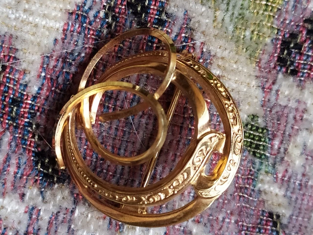 Bijou ancien Broche Art Nouveau en plaqué or