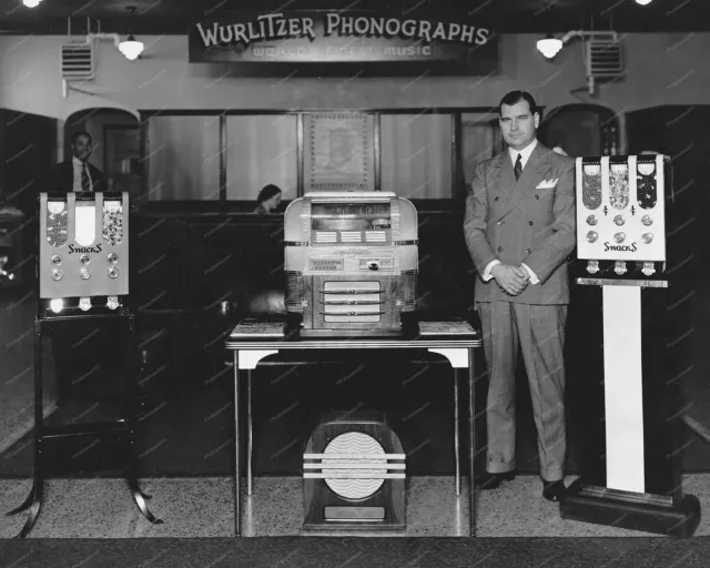 Wurlitzer Phonographs Jukebox Dealer Show Classic 8 by 10 Reprint Photograph