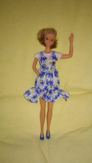 Vintage Barbie Mattel Puppe 1976 Superstar + Sommer Blumen Kleid Kleidung P294