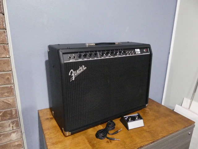 Fender FM 212R Frontman 100 Watt 2x12" Guitar Amplifier Amp Great Condition Fender FM 212R Frontman 100 Watt 2x12" Guitar Amplifier Amp Great Condition