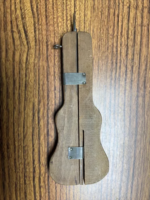 Herramienta de enganche antigua de colección con aguja deslizante perforadora de madera