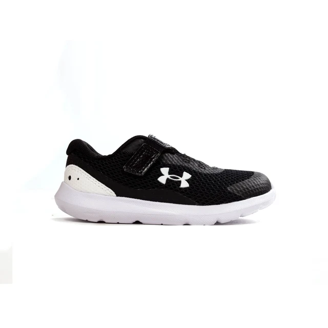 Scarpe da ginnastica sportive Under Armour Surge 3 bambini nero/bianco
