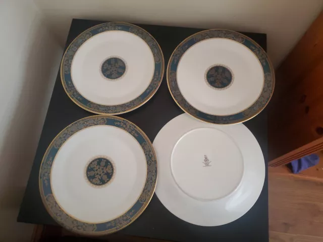 ROYAL DOULTON CARLYLE SET OF 4 DINNER PLATES, (Second Quality).