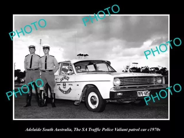 OLD POSTCARD SIZE PHOTO OF SOUTH AUSTRALIAN POLICE VALIANT PATROL CAR c1970