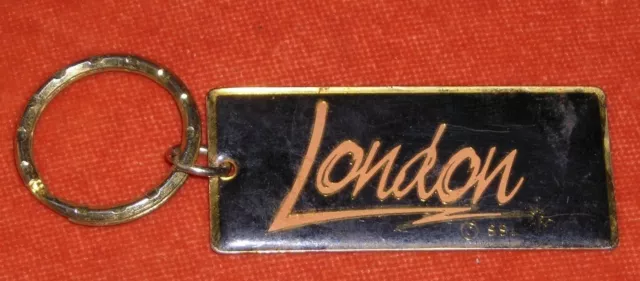 Porte-clés key ring LONDON ssl ... certainement LONDRES en UK !!