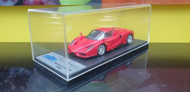 Kyosho 1/43 - Ferrari Enzo Rosso Corsa Red 2002 Opening Parts Diecast Model Car