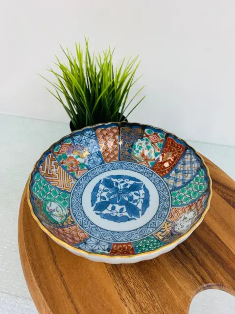 Japanese Iimari Porcelain Bowl Hand Painted Imari Design