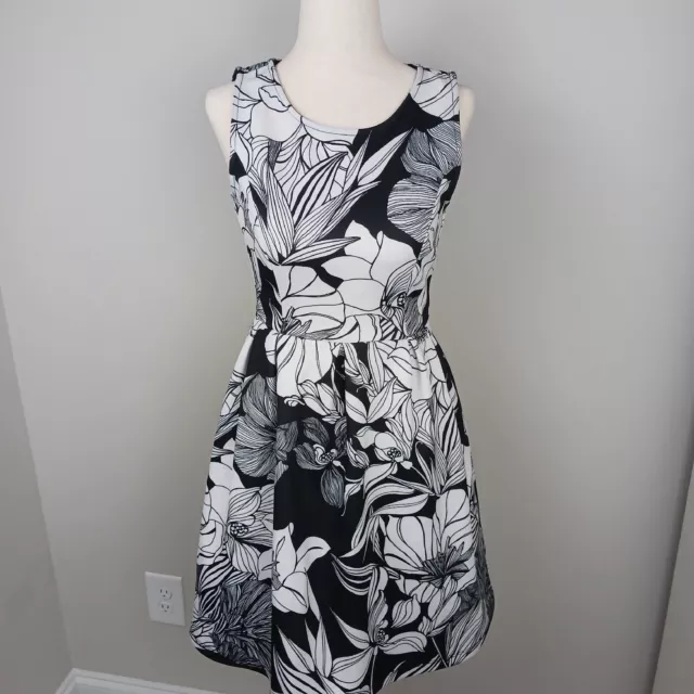 Apt 9 Sleeveless Dress Women's Size XS White Black Floral Fit & Flare *See Notes