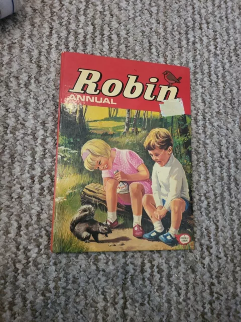 Robin Annual 1976 Vintage Childrens Hardback Book unclipped 