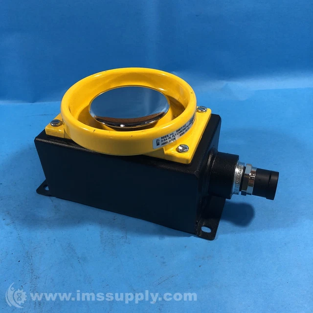 Rees 04917-712 Snap Action Pushbutton 5324