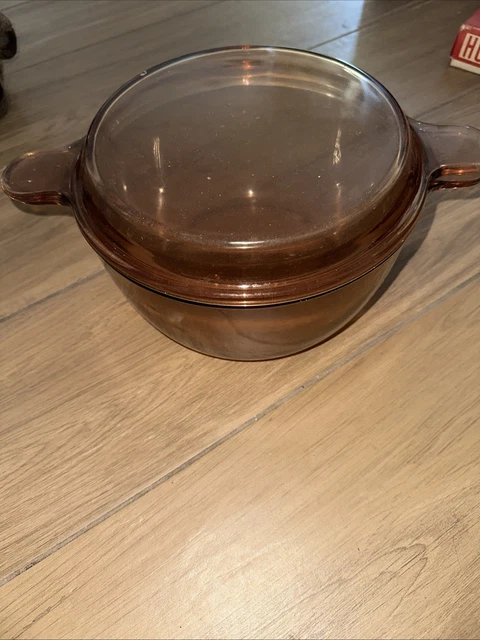 Cocotte Faitout CORNING Vintage En Verre Fumé Marron - 19 Cm De Diamètre, Origine France - Occasion