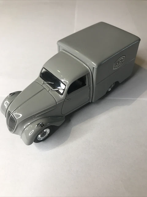 Miniature Peugeot 203 Break Postes PTT Norev 1/43 - Vert - Métal - Occasion - Collection Années 1950