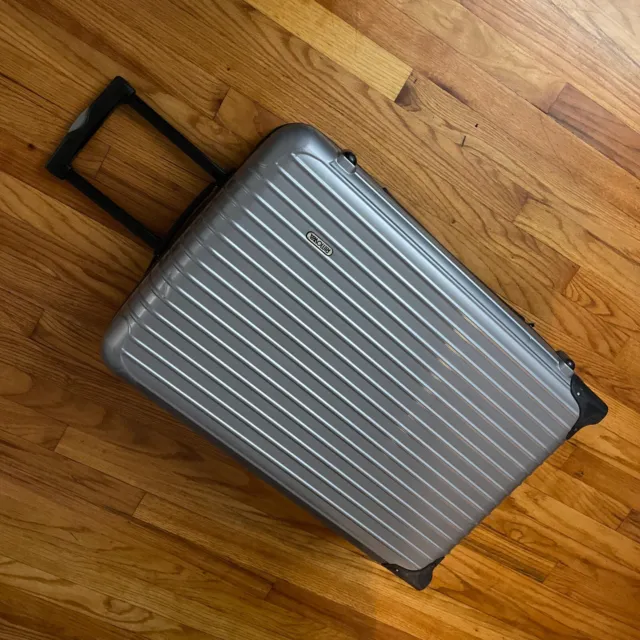 Rimowa Salsa Deluxe Silver 26' Luggage Suitcase Metallic grey