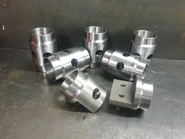 Clamp Heavy Duty Heavy Duty Steel Tube Clamps - Bolt-On Weldable Roll Cage Mounts, 2" OD, 4 Pieces With Bolts, Made In USA UTV Clamps - Foto 4