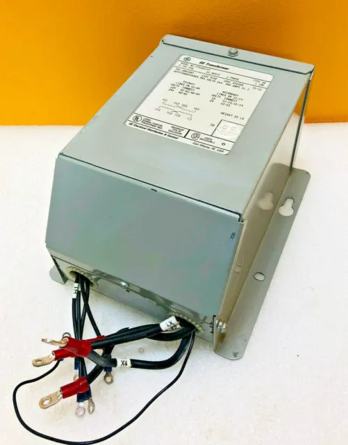 General Electric 9T51B0109  0.750 kVA, 60 Hz, 1 PH, Type QB Autotransformer 3