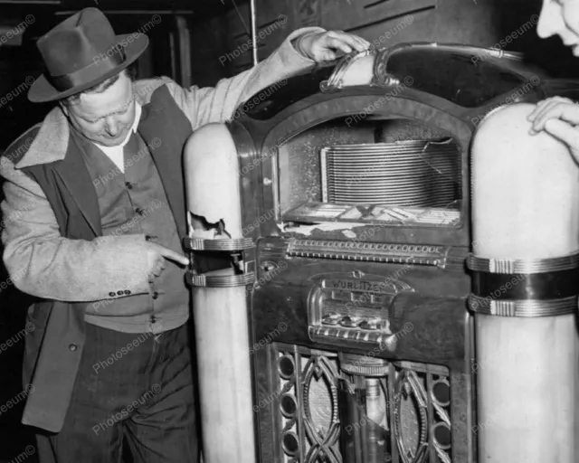 Wurlitzer Jukebox Model 800 Broken Cabinet 1940s 8x10 Photography Reprint