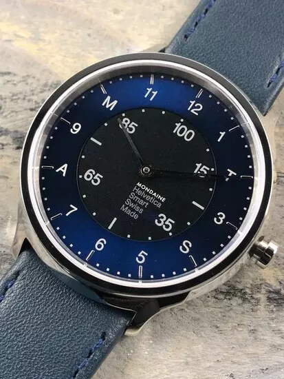 MONDAINE HELVETICA UNISEX Smart Watch Navy Blue Leather MH1.R2S40