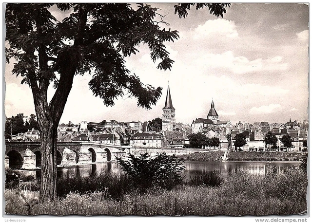 58 LA CHARITE SUR LOIRE - vue generale ----