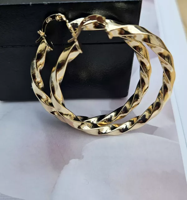 Trendige 18 Karat Gold gefüllte kreolische Twist Hoop Ohrringe 55 mm GESCHENKE 3