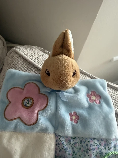 First Peter Rabbit Toy PETER RABBIT COMFORTER Plush Soft Toy Frederick Warne 2007 rare £33.24 ...