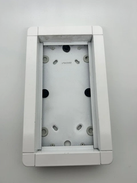 Ritto Portier UP-Rahmen 2-fach Weiß – Unterputzrahmen Für 2 Module, Maße 141x239x7 Mm