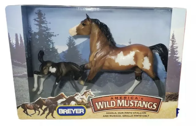 Breyer America’s Wild Mustangs NIB Aguila Dun Pinto Stallion & Muraco Colt 2007