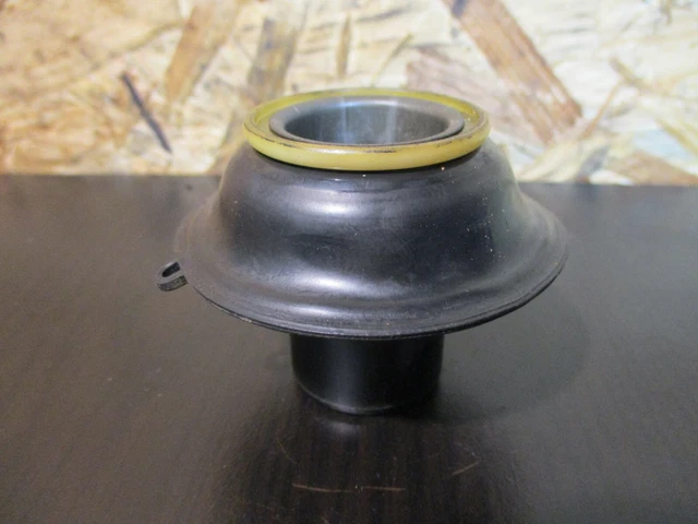 Chapeau De Carburateur D'Occasion Pour Honda CBX 650 E - Référence 16107-ME5-671