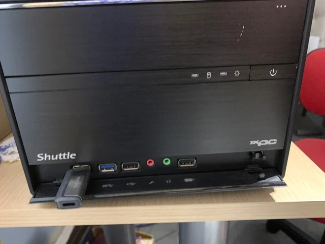 Shuttle XPC Cube - SH170R6 - Windows 10 Pro - 8GB Ram - NVME SSD - BluRay Drive