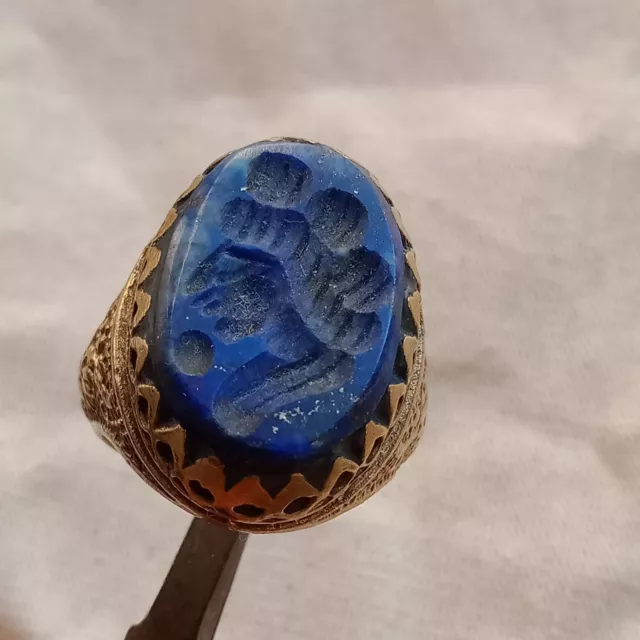 Extremely Rare Ancient Bronze Antique Roman Intaglio Ring Depicting King