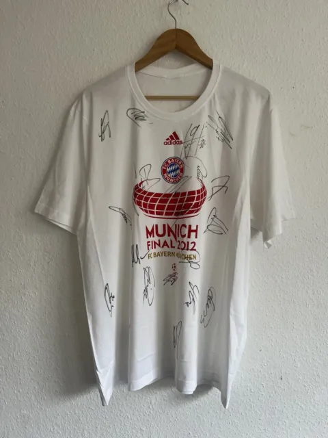 Adidas Bayern München Final 2012 Teamsigniert Unterschrift Fußball T-Shirt